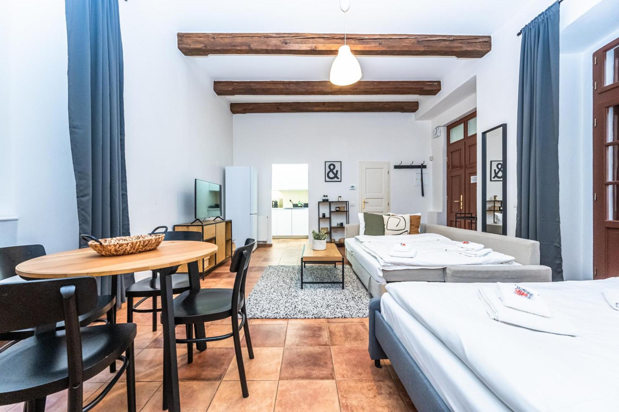 Charles Apartments In Old Town Прага Экстерьер фото