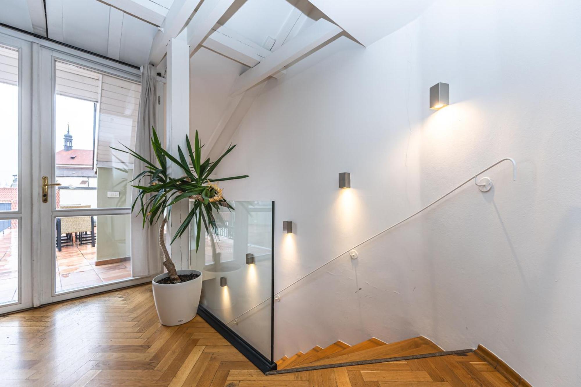 Charles Apartments In Old Town Прага Экстерьер фото