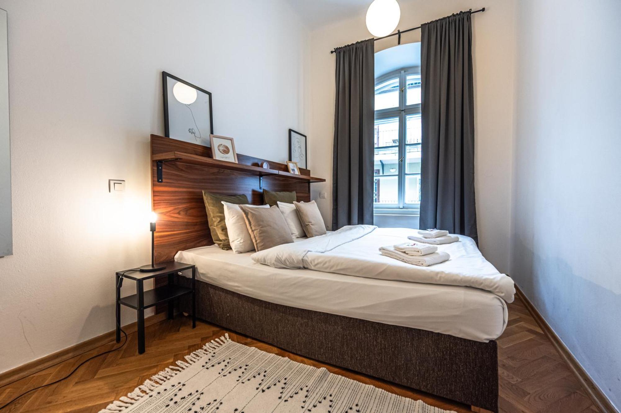 Charles Apartments In Old Town Прага Экстерьер фото