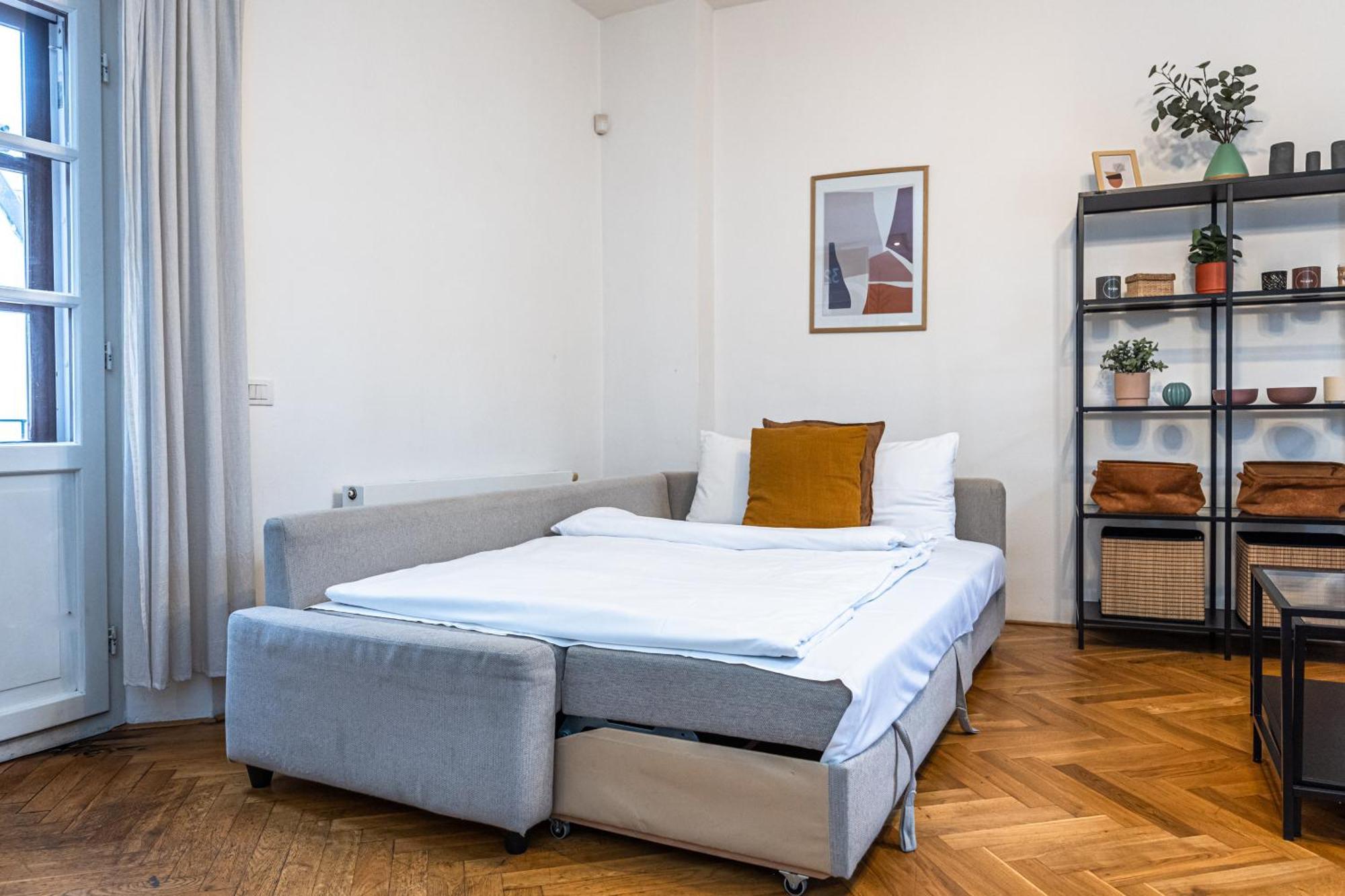 Charles Apartments In Old Town Прага Экстерьер фото