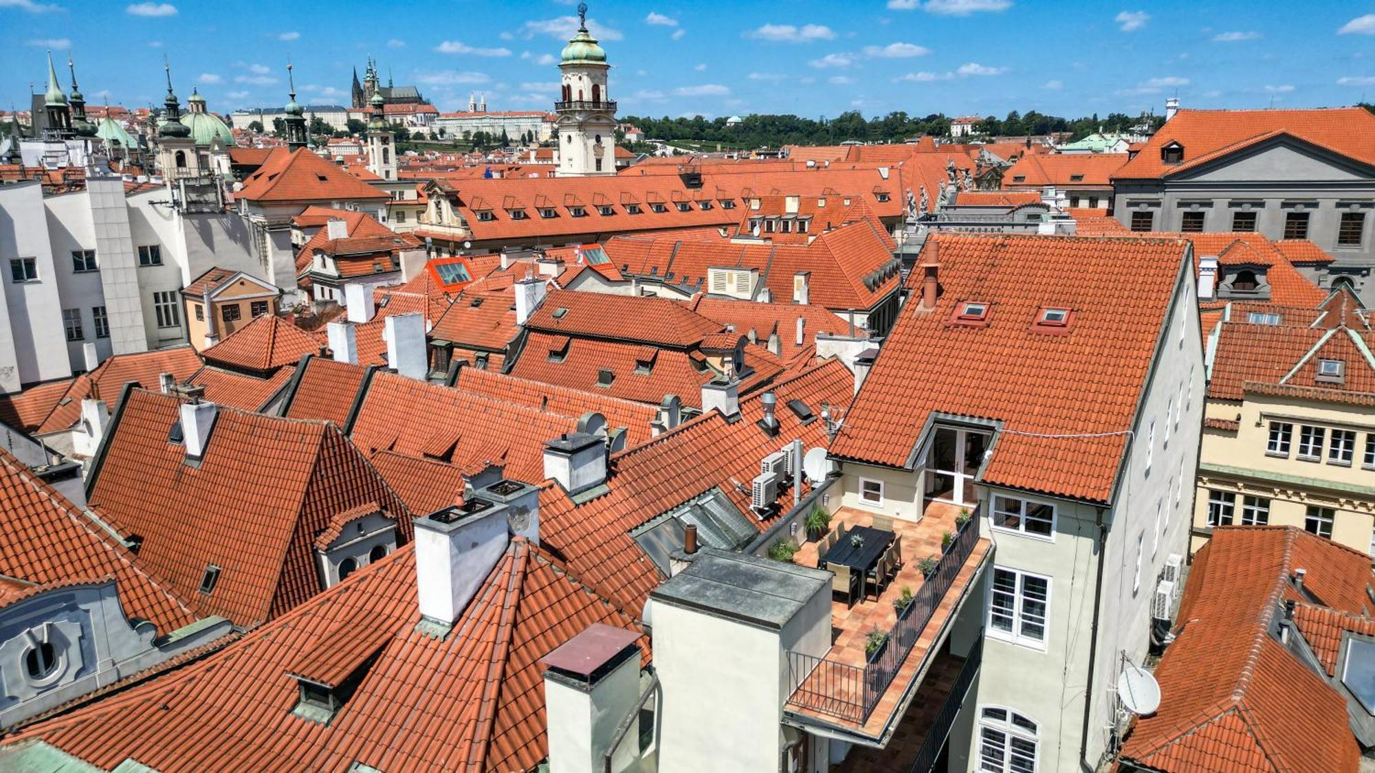 Charles Apartments In Old Town Прага Экстерьер фото