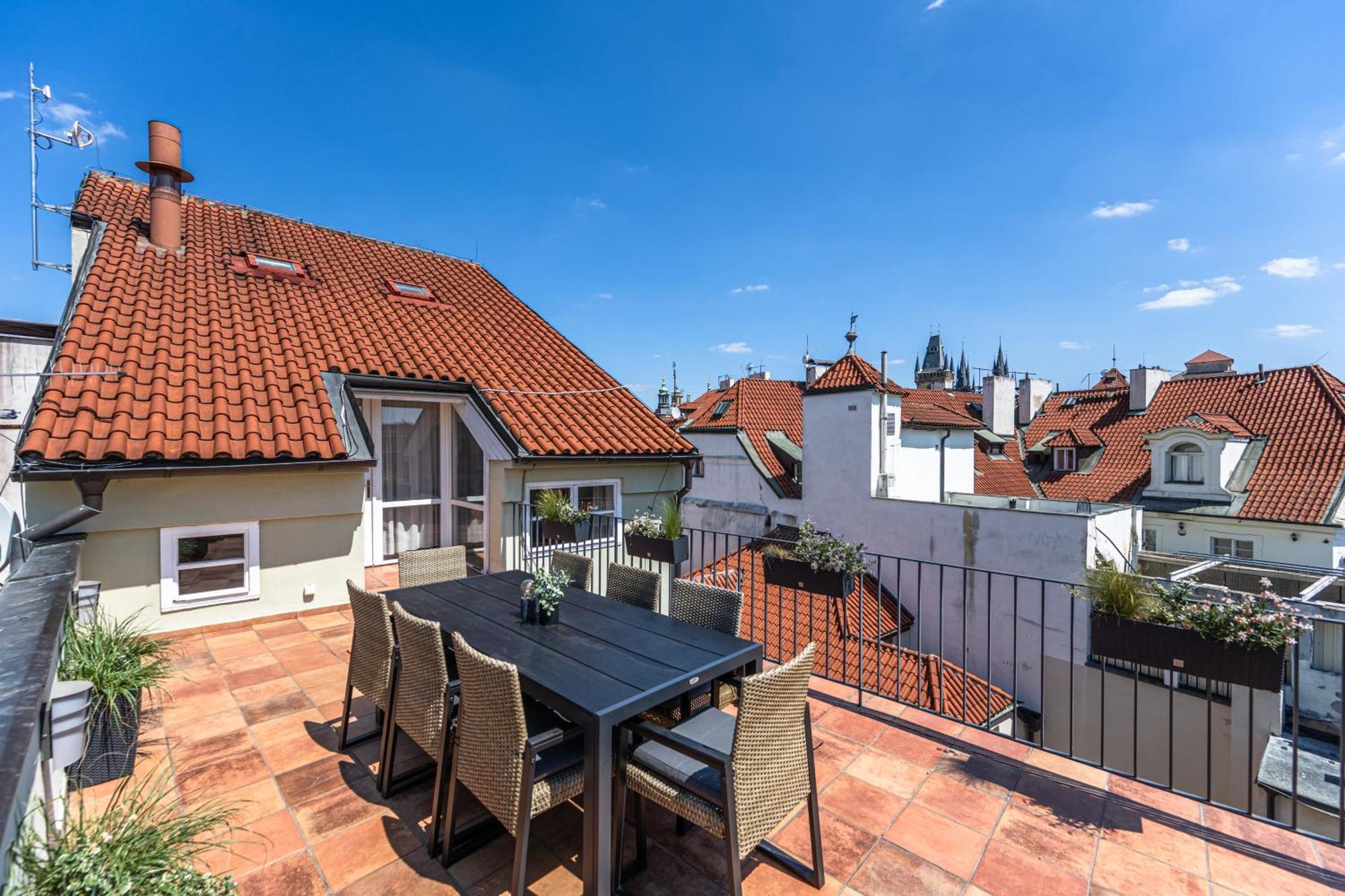 Charles Apartments In Old Town Прага Экстерьер фото