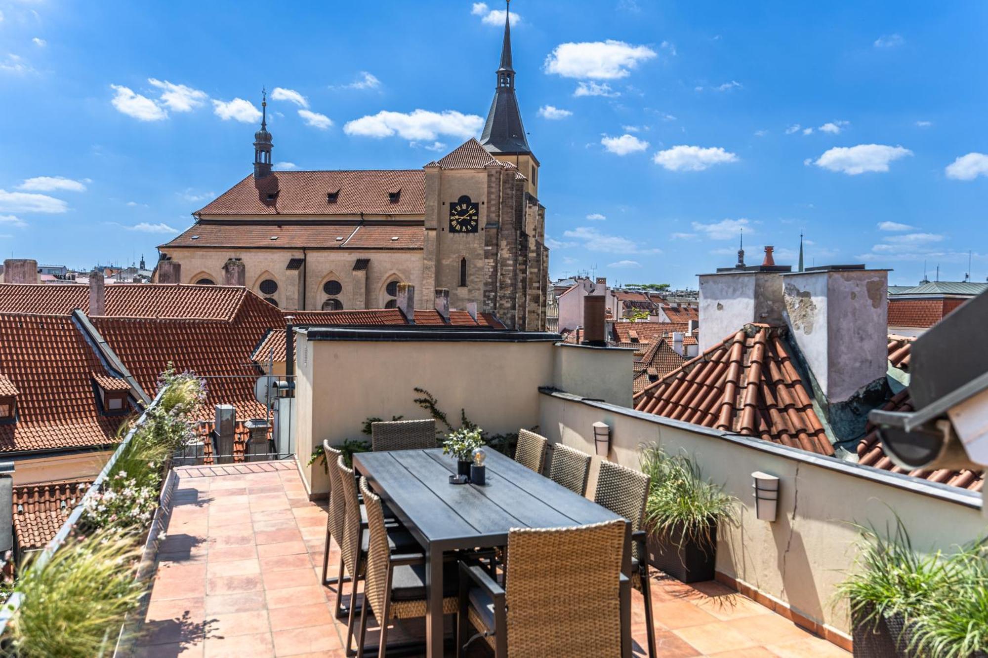 Charles Apartments In Old Town Прага Экстерьер фото
